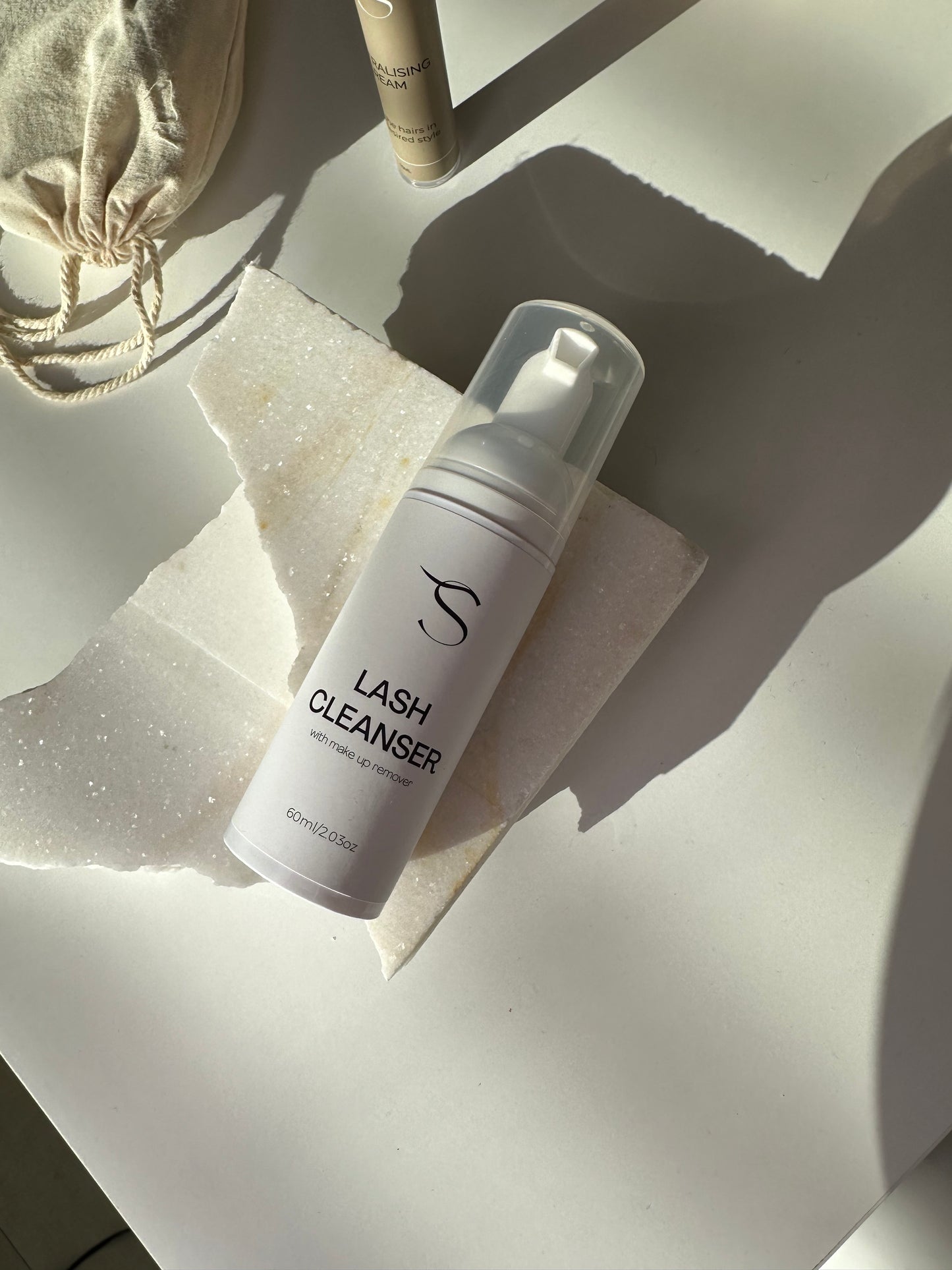Lashe Cleanser